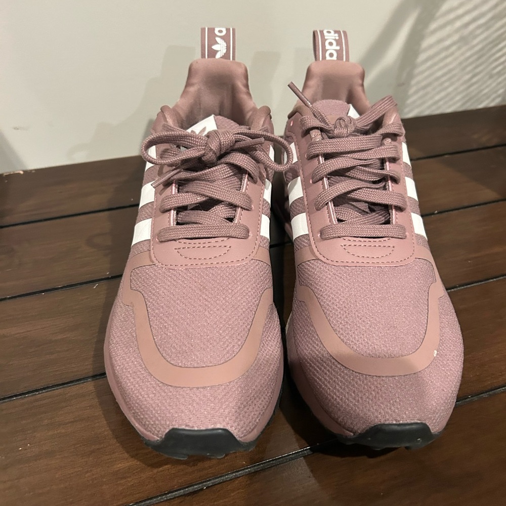 Adidas Women's Mauve Sneakers - Picture 3 of 7
